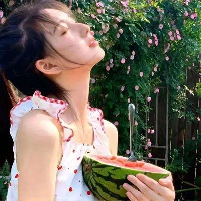 头像吃瓜女生,揭秘吃瓜女生的独特魅力