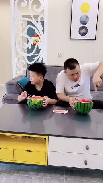 小爸爸吃瓜版,揭秘娱乐圈幕后真相