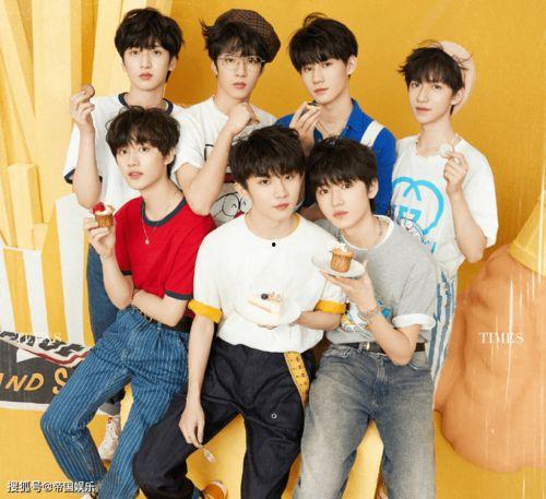 时代少年团玩吃瓜