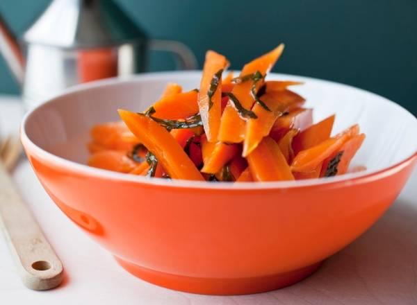 喝酒吃白瓜,夏日养生新选择