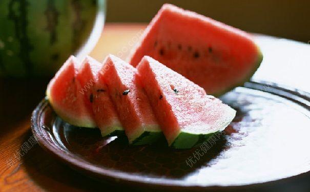 喝酒吃白瓜,夏日养生新选择