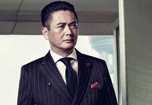 周润发变身吃瓜,趣味横生演绎娱乐圈风云