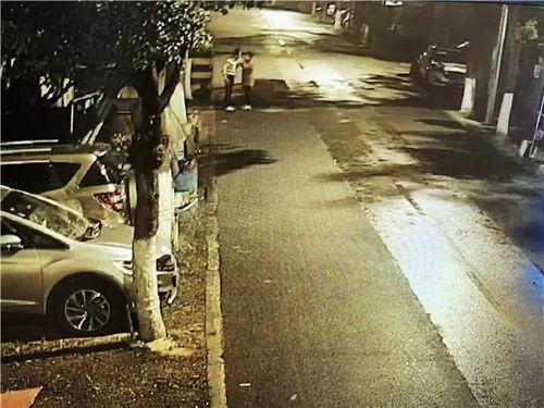 路人视角吵架吃瓜,路人围观吃瓜现场